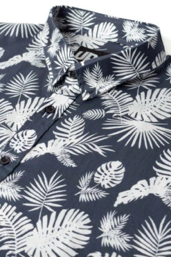 Uptheir Danes Botanical Leaf Print SS Shirt - Navy -Famous Menswear Store tumbnail 1b2d94e2 8d53 403f a7e4 7d526293d59d