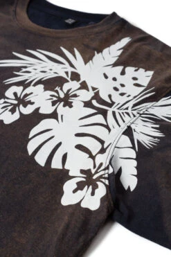 Uptheir Kurt Shoulder Print Crew Neck T-Shirt - Blue -Famous Menswear Store tumbnail 22720803 cc68 4dfc b041 d39491b1ca7e