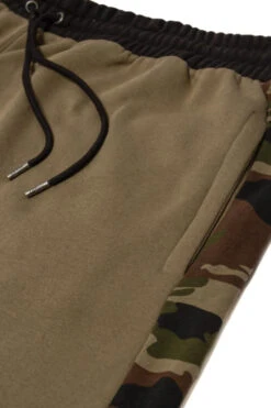 Uptheir Walkabout Contrast Trim Cuffed Hem Jogger - Green -Famous Menswear Store tumbnail 6390b0d7 ef24 4527 a633 5a979669344d