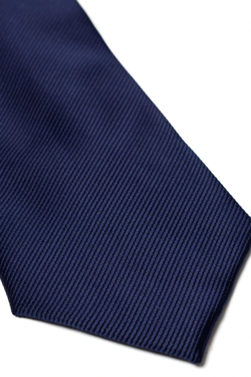 Uptheir Classic Diagonal Line Pattern Extra Long Tie - Navy 3 Uptheir Classic Diagonal Line Pattern Extra Long Tie - Navy